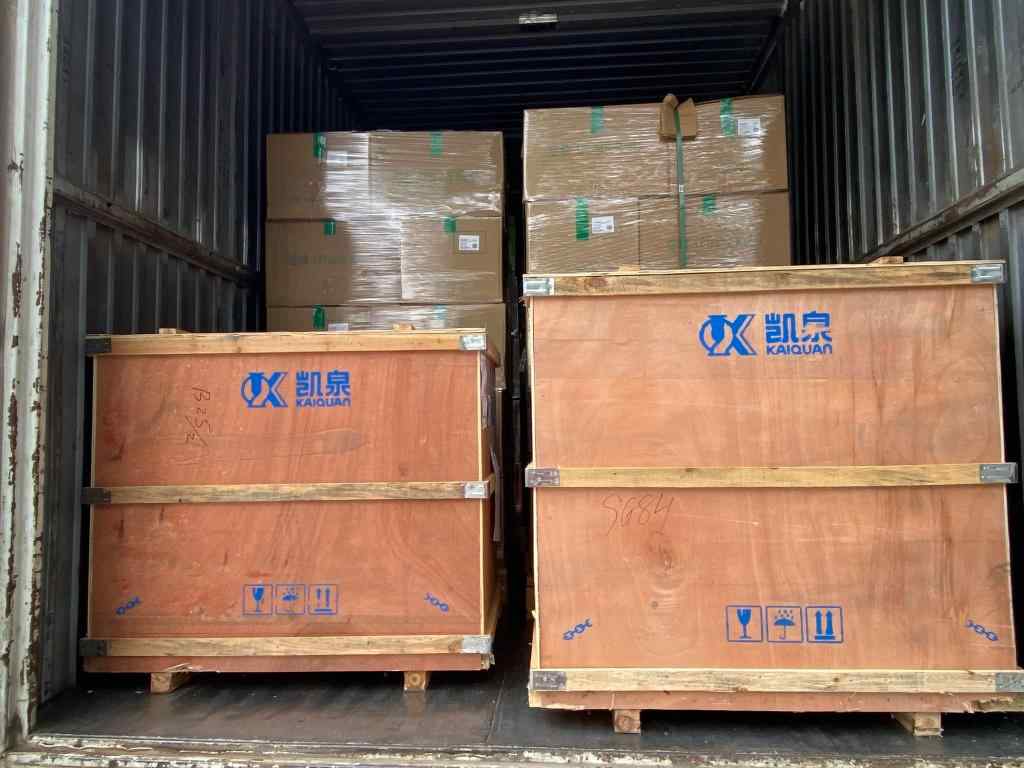 Máy bơm ly tâm trục ngang đầu gang Kaiquan 300KQW660-44-110/4 110KW 380V 5